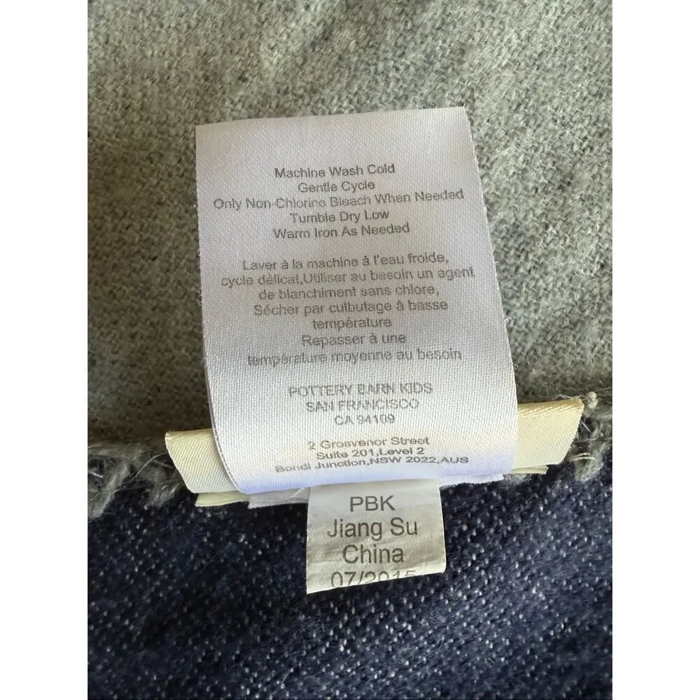Pottery Barn Kids Navy Gray Star Print Blanket